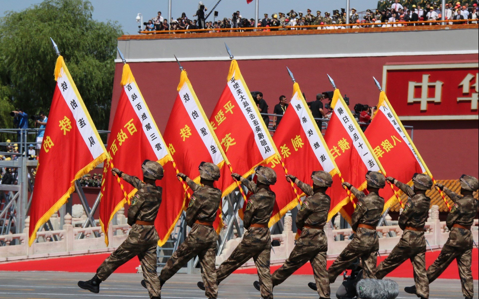 “球员异彩纷呈：场内外的趣味生活”，球场趣事